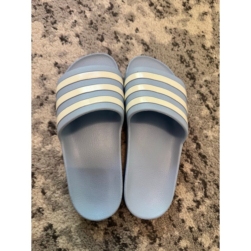 Adidas Women’s Sliders Sandals Sky Blue Size 7 Brand New Never Worn